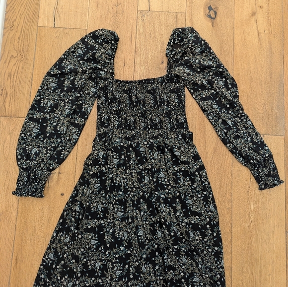 O.P.T. Classic Smocked Maxi Dress in navy with forest green floral detailing - Picture 4 of 5